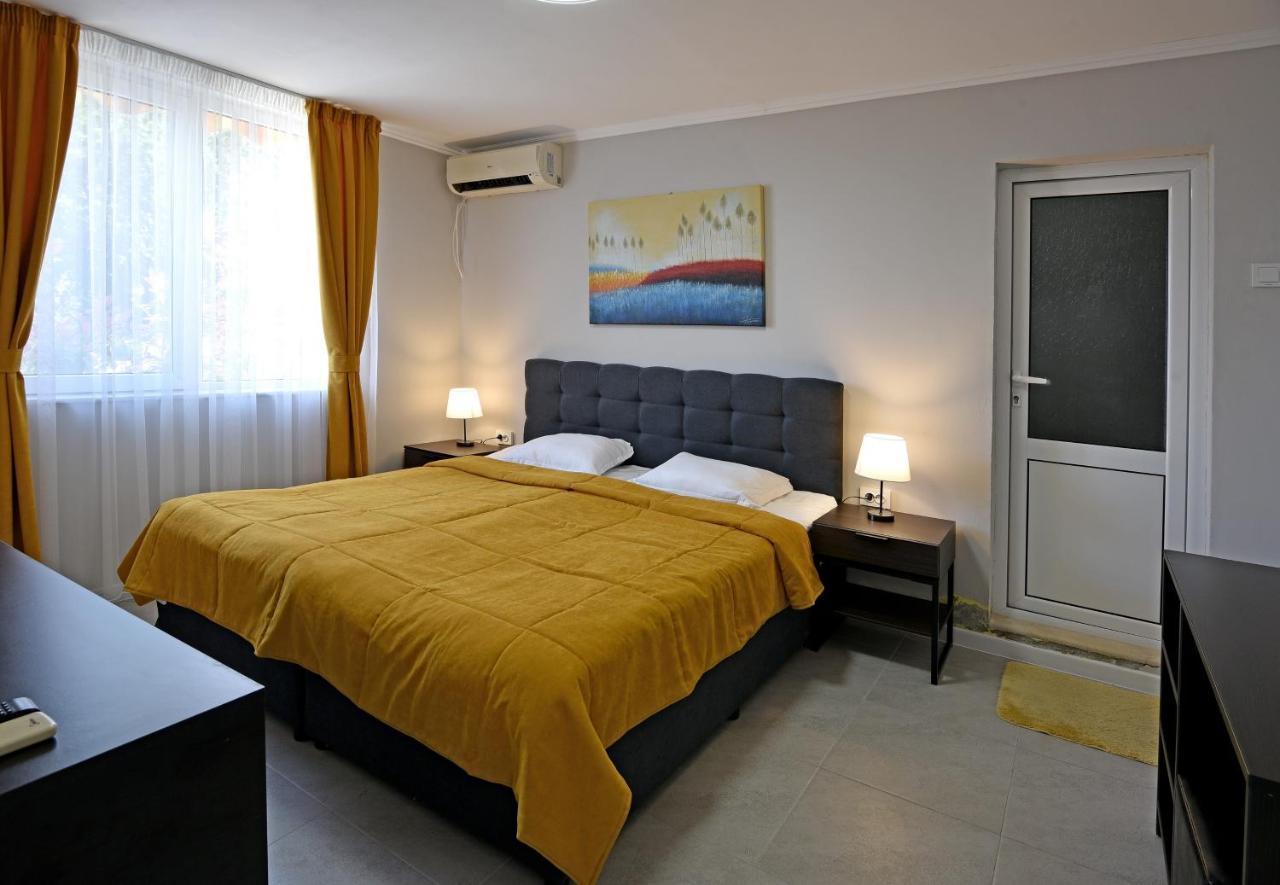 Villa Holiday Balcsik Kültér fotó