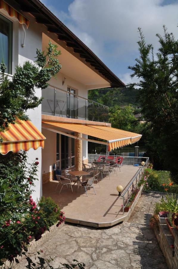 Villa Holiday Balcsik Kültér fotó
