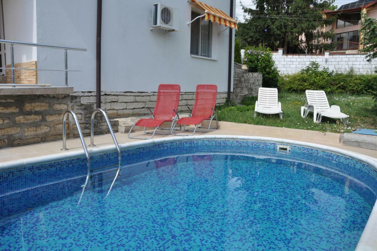 Villa Holiday Balcsik Kültér fotó